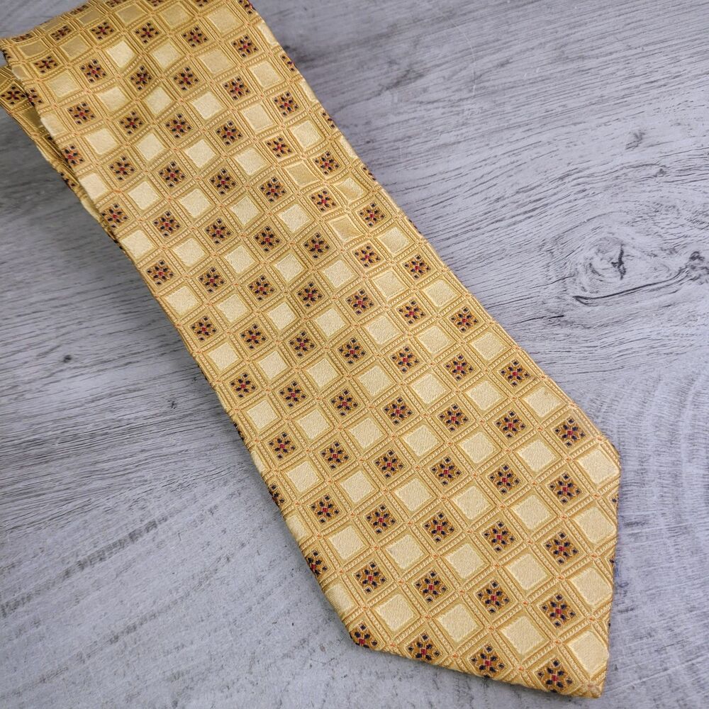 Joseph A Bank Silk Tie Gold Geometric Pattern Necktie Signature Collection Italy